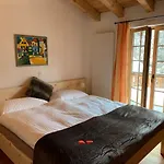 酒店 Chasa Al Battaporta 斯厄夫斯