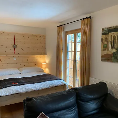Hotell Chasa Al Battaporta Tschierv